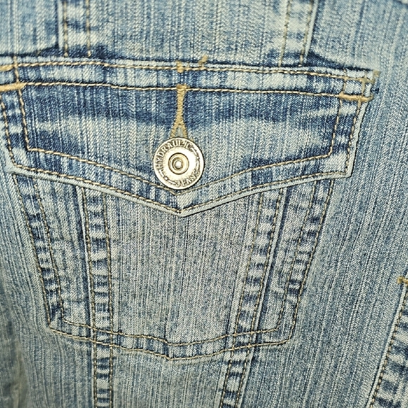 Hydraulic New Women's Light Blue Jean Jacket Size Medium NEVER WORN - Picture 3 of 8